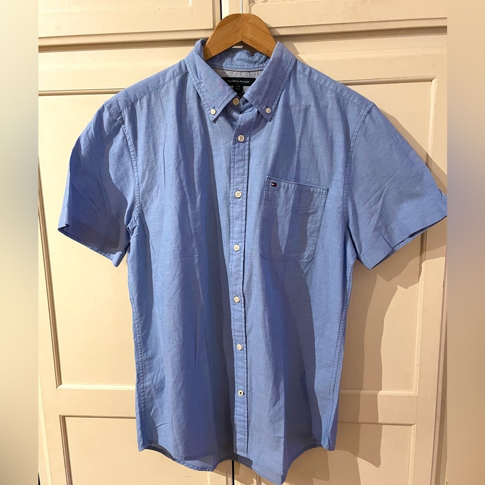 Tommy Hilfiger Buttoned Down Custom Fit Shirt Size Large Color Blue